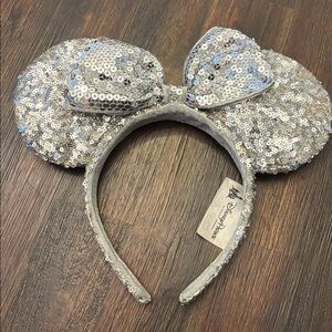 Disney Silver Sequin Minnie Mouse Ears Headband